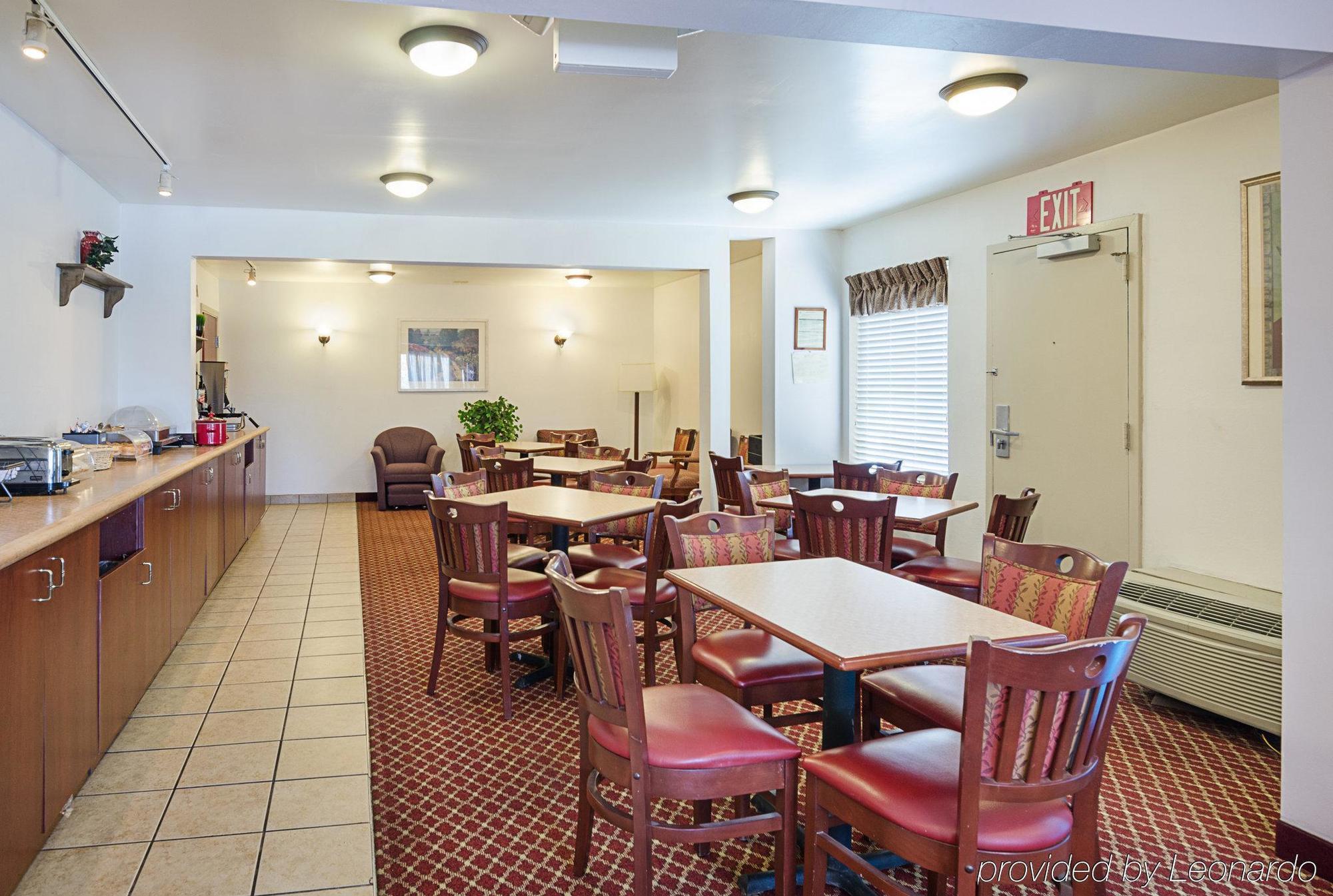 Econo Lodge Inn & Suites Johnson City Eksteriør billede