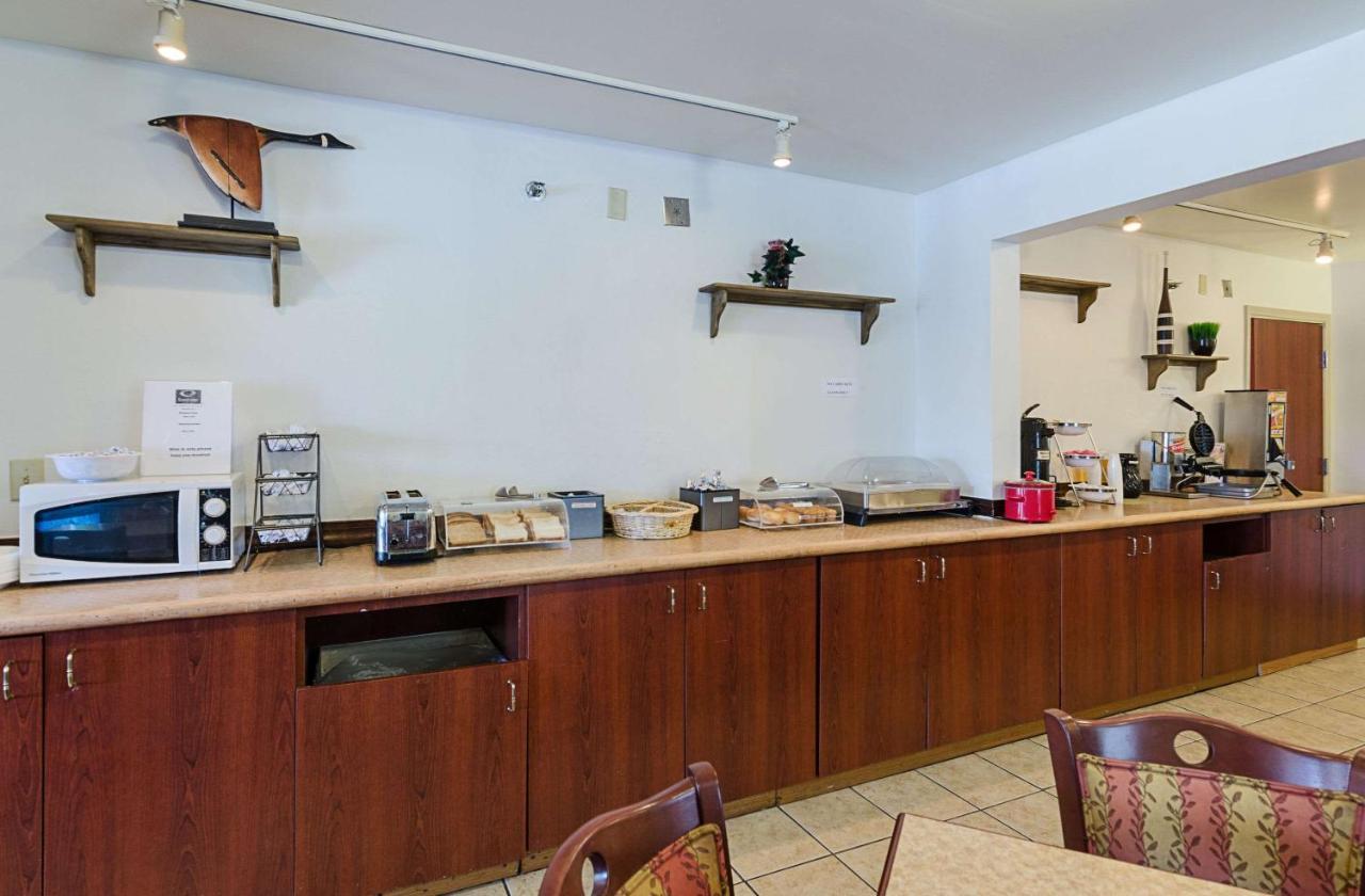 Econo Lodge Inn & Suites Johnson City Eksteriør billede